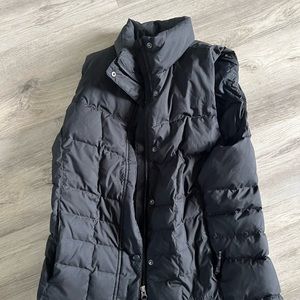 LL bean size small puffy vest
